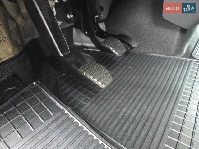 Білий Рено Мастєр, об'ємом двигуна 2.3 л та пробігом 215 тис. км за 20300 $, фото 34 на Automoto.ua