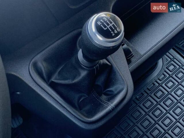 Білий Рено Мастєр, об'ємом двигуна 2.3 л та пробігом 218 тис. км за 19999 $, фото 46 на Automoto.ua