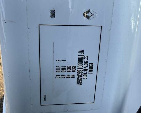 Белый Рено Мастер, объемом двигателя 2.3 л и пробегом 250 тыс. км за 19999 $, фото 28 на Automoto.ua