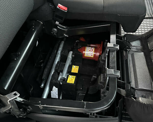 Білий Рено Мастєр, об'ємом двигуна 2.3 л та пробігом 171 тис. км за 18800 $, фото 53 на Automoto.ua