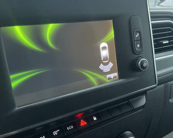 Белый Рено Мастер, объемом двигателя 2.3 л и пробегом 202 тыс. км за 21900 $, фото 28 на Automoto.ua