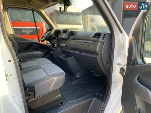 Білий Рено Мастєр, об'ємом двигуна 2.3 л та пробігом 198 тис. км за 17850 $, фото 22 на Automoto.ua