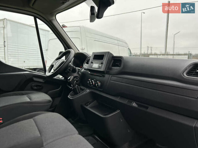 Білий Рено Мастєр, об'ємом двигуна 2.3 л та пробігом 169 тис. км за 18400 $, фото 35 на Automoto.ua