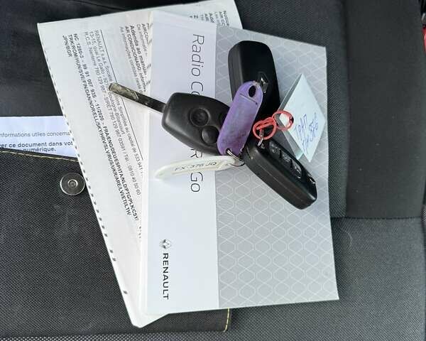 Білий Рено Мастєр, об'ємом двигуна 2.3 л та пробігом 205 тис. км за 20500 $, фото 30 на Automoto.ua