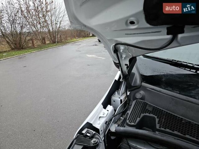 Білий Рено Мастєр, об'ємом двигуна 2.3 л та пробігом 217 тис. км за 18900 $, фото 75 на Automoto.ua