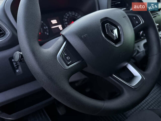 Белый Рено Мастер, объемом двигателя 0 л и пробегом 252 тыс. км за 18800 $, фото 27 на Automoto.ua