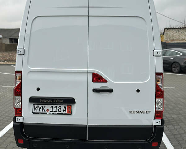 Белый Рено Мастер, объемом двигателя 2.3 л и пробегом 240 тыс. км за 18500 $, фото 13 на Automoto.ua
