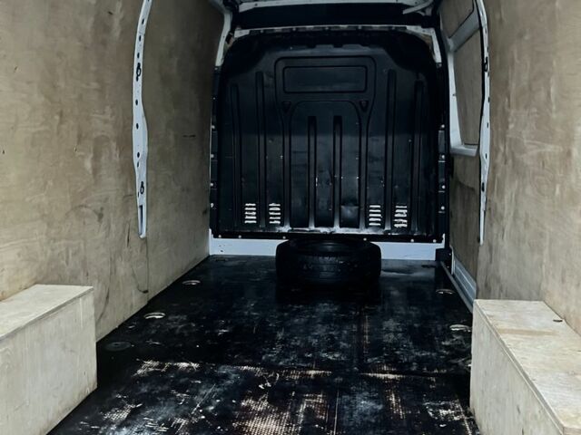 Білий Рено Мастєр, об'ємом двигуна 2.3 л та пробігом 204 тис. км за 20000 $, фото 2 на Automoto.ua