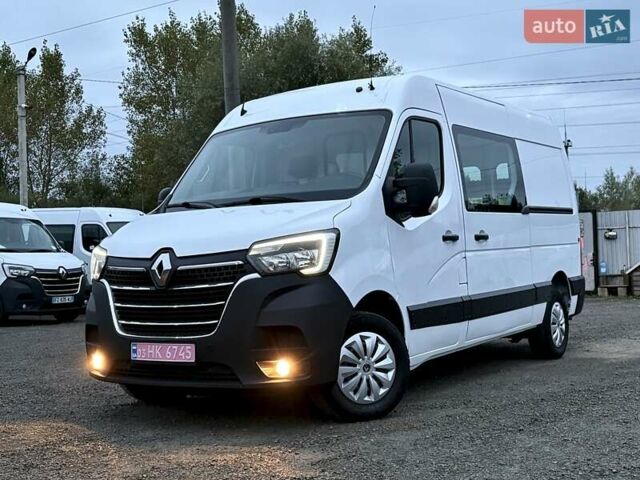 Белый Рено Мастер, объемом двигателя 2.3 л и пробегом 223 тыс. км за 17200 $, фото 1 на Automoto.ua