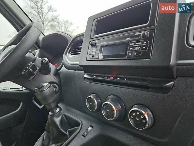 Білий Рено Мастєр, об'ємом двигуна 2.3 л та пробігом 217 тис. км за 18900 $, фото 50 на Automoto.ua