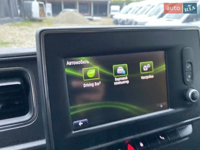 Білий Рено Мастєр, об'ємом двигуна 2.3 л та пробігом 138 тис. км за 18850 $, фото 49 на Automoto.ua