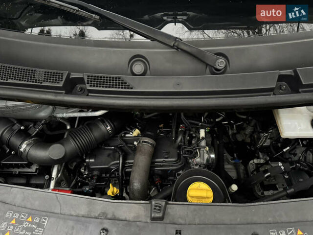 Белый Рено Мастер, объемом двигателя 2.3 л и пробегом 66 тыс. км за 25800 $, фото 60 на Automoto.ua