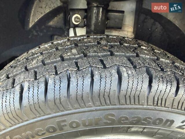 Белый Рено Мастер, объемом двигателя 2.3 л и пробегом 250 тыс. км за 19999 $, фото 8 на Automoto.ua