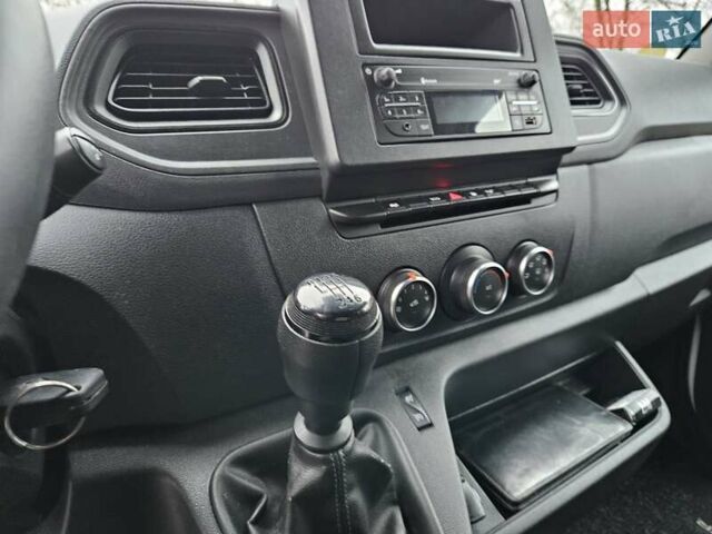 Білий Рено Мастєр, об'ємом двигуна 2.3 л та пробігом 217 тис. км за 18900 $, фото 45 на Automoto.ua