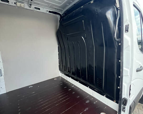 Білий Рено Мастєр, об'ємом двигуна 2.3 л та пробігом 189 тис. км за 18555 $, фото 36 на Automoto.ua