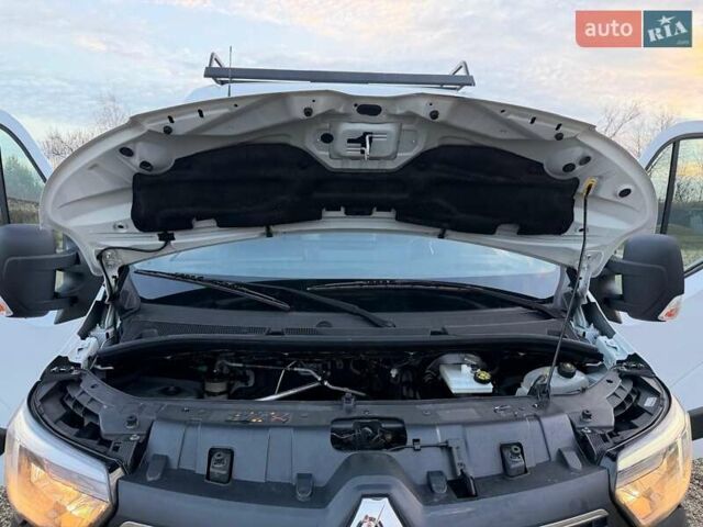 Белый Рено Мастер, объемом двигателя 2.3 л и пробегом 176 тыс. км за 21300 $, фото 32 на Automoto.ua