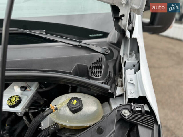 Білий Рено Мастєр, об'ємом двигуна 2.3 л та пробігом 267 тис. км за 21500 $, фото 91 на Automoto.ua