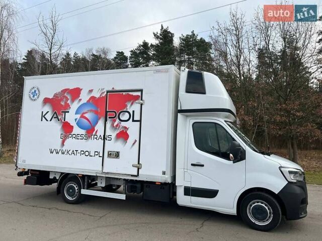 Белый Рено Мастер, объемом двигателя 2.3 л и пробегом 293 тыс. км за 24999 $, фото 12 на Automoto.ua