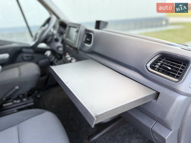 Белый Рено Мастер, объемом двигателя 2.3 л и пробегом 230 тыс. км за 19950 $, фото 36 на Automoto.ua