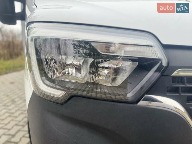 Белый Рено Мастер, объемом двигателя 2.3 л и пробегом 262 тыс. км за 18100 $, фото 18 на Automoto.ua