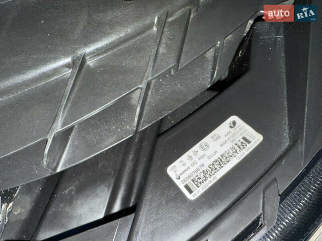 Белый Рено Мастер, объемом двигателя 0 л и пробегом 252 тыс. км за 18800 $, фото 88 на Automoto.ua