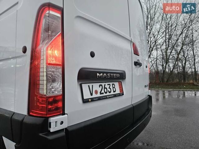 Белый Рено Мастер, объемом двигателя 2.3 л и пробегом 184 тыс. км за 18300 $, фото 23 на Automoto.ua