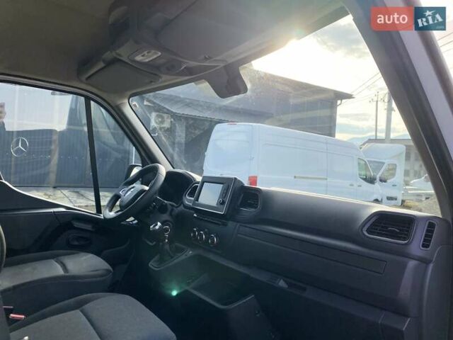 Белый Рено Мастер, объемом двигателя 2.3 л и пробегом 138 тыс. км за 18850 $, фото 29 на Automoto.ua