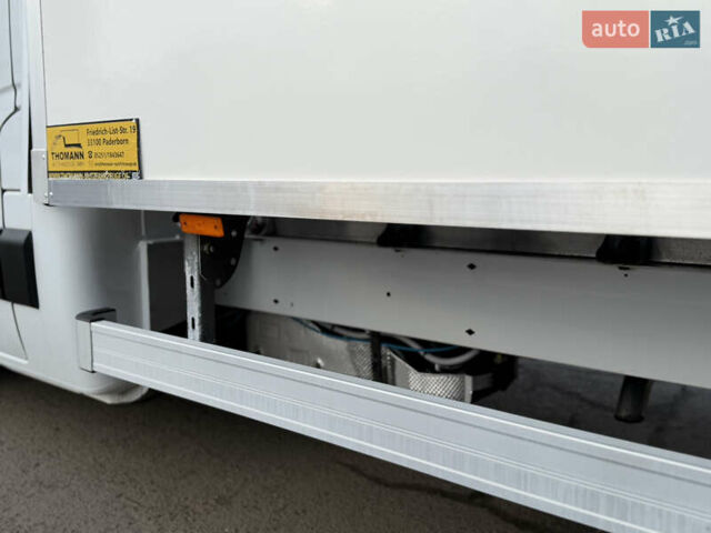 Белый Рено Мастер, объемом двигателя 2.3 л и пробегом 255 тыс. км за 24900 $, фото 13 на Automoto.ua