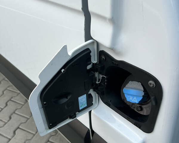 Белый Рено Мастер, объемом двигателя 2.3 л и пробегом 189 тыс. км за 18555 $, фото 39 на Automoto.ua