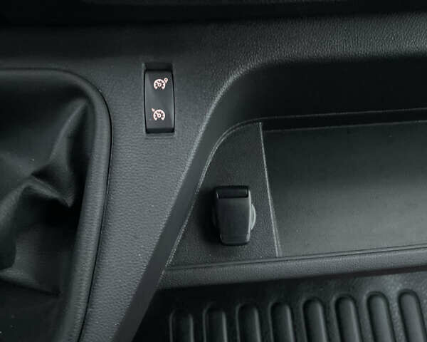 Белый Рено Мастер, объемом двигателя 2.3 л и пробегом 202 тыс. км за 21900 $, фото 29 на Automoto.ua