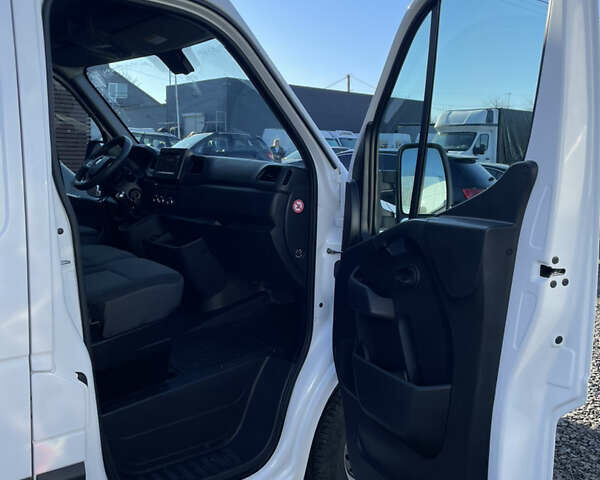 Білий Рено Мастєр, об'ємом двигуна 2.3 л та пробігом 143 тис. км за 22500 $, фото 11 на Automoto.ua