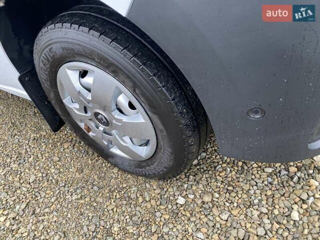 Білий Рено Мастєр, об'ємом двигуна 2.3 л та пробігом 168 тис. км за 18350 $, фото 20 на Automoto.ua