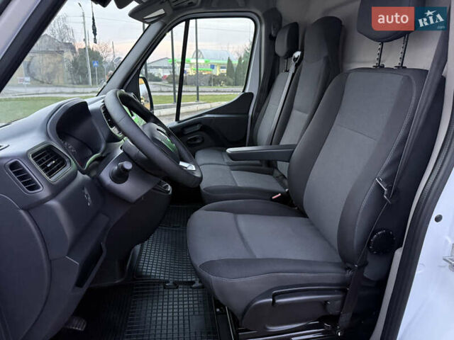 Белый Рено Мастер, объемом двигателя 0 л и пробегом 252 тыс. км за 18800 $, фото 33 на Automoto.ua