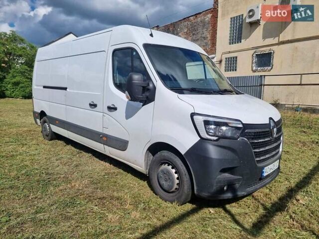 Белый Рено Мастер, объемом двигателя 2.3 л и пробегом 215 тыс. км за 19999 $, фото 2 на Automoto.ua