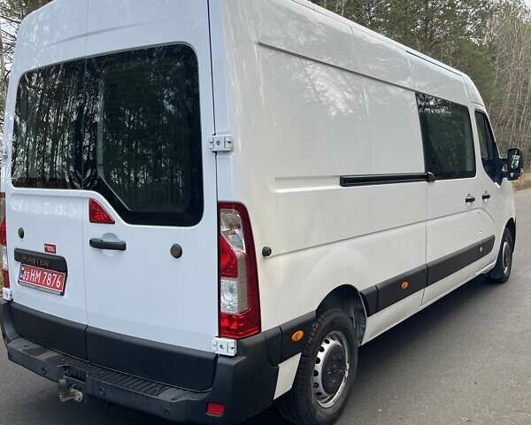 Белый Рено Мастер, объемом двигателя 2.3 л и пробегом 180 тыс. км за 22000 $, фото 6 на Automoto.ua