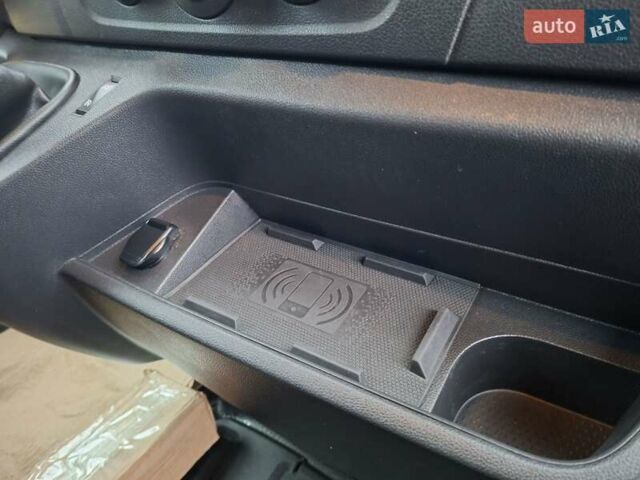 Білий Рено Мастєр, об'ємом двигуна 2.3 л та пробігом 240 тис. км за 18456 $, фото 12 на Automoto.ua