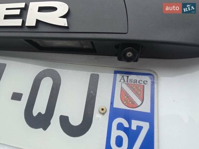Білий Рено Мастєр, об'ємом двигуна 2.3 л та пробігом 215 тис. км за 20300 $, фото 16 на Automoto.ua