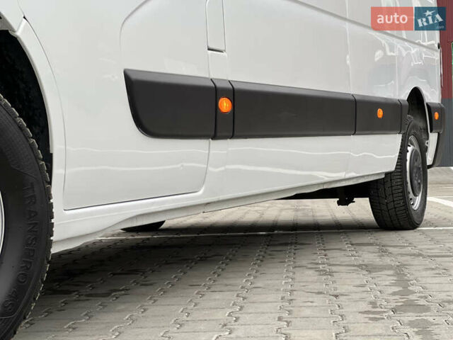 Белый Рено Мастер, объемом двигателя 2.3 л и пробегом 233 тыс. км за 17900 $, фото 21 на Automoto.ua