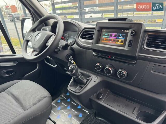 Белый Рено Мастер, объемом двигателя 2.3 л и пробегом 230 тыс. км за 20500 $, фото 4 на Automoto.ua