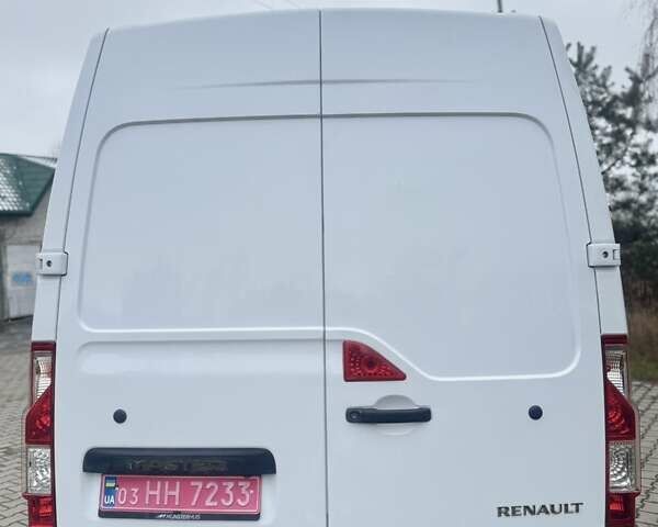 Белый Рено Мастер, объемом двигателя 2.3 л и пробегом 262 тыс. км за 18100 $, фото 6 на Automoto.ua