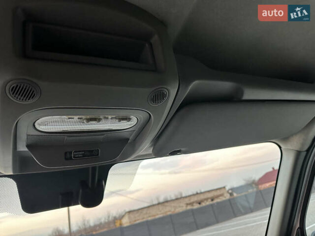 Білий Рено Мастєр, об'ємом двигуна 2.3 л та пробігом 171 тис. км за 18800 $, фото 37 на Automoto.ua