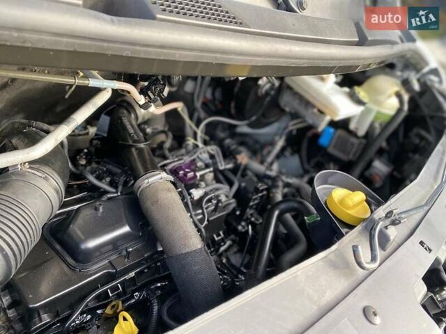 Белый Рено Мастер, объемом двигателя 2.3 л и пробегом 138 тыс. км за 18850 $, фото 46 на Automoto.ua