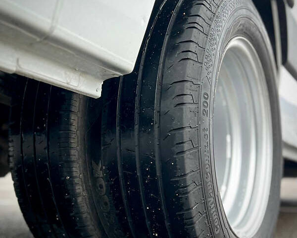 Белый Рено Мастер, объемом двигателя 2.3 л и пробегом 229 тыс. км за 25300 $, фото 15 на Automoto.ua