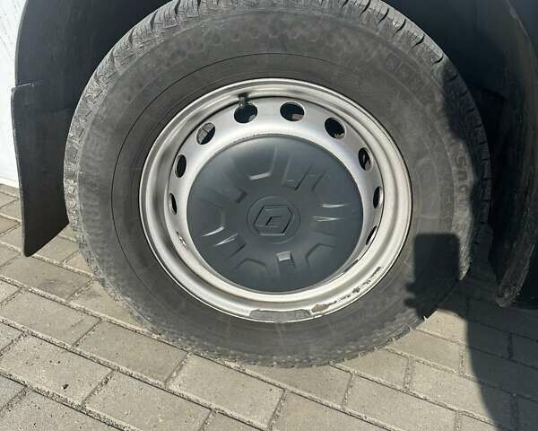 Білий Рено Мастєр, об'ємом двигуна 2.3 л та пробігом 187 тис. км за 21800 $, фото 20 на Automoto.ua