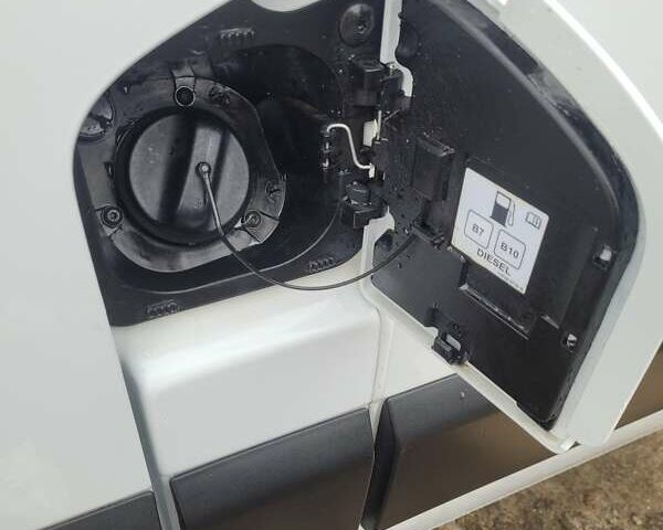 Белый Рено Мастер, объемом двигателя 2.3 л и пробегом 178 тыс. км за 20800 $, фото 63 на Automoto.ua