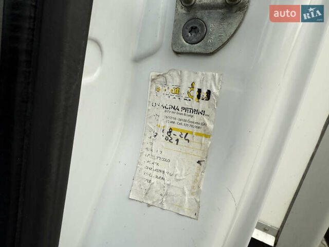 Білий Рено Мастєр, об'ємом двигуна 2.3 л та пробігом 98 тис. км за 27300 $, фото 51 на Automoto.ua