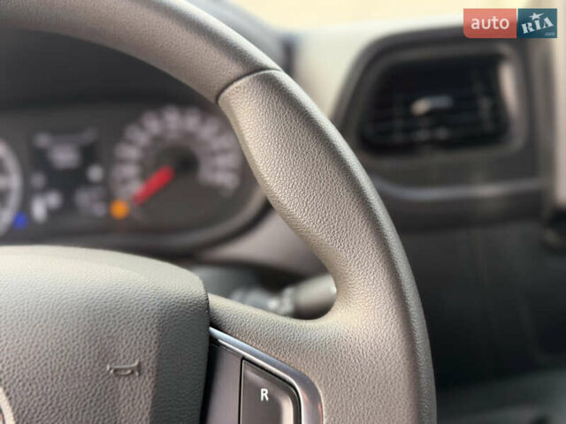 Белый Рено Мастер, объемом двигателя 2.3 л и пробегом 255 тыс. км за 24900 $, фото 21 на Automoto.ua