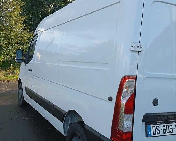 Белый Рено Мастер, объемом двигателя 0 л и пробегом 166 тыс. км за 18300 $, фото 15 на Automoto.ua