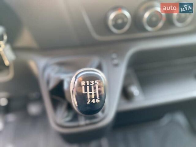 Білий Рено Мастєр, об'ємом двигуна 2.3 л та пробігом 198 тис. км за 17850 $, фото 35 на Automoto.ua