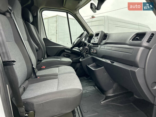 Білий Рено Мастєр, об'ємом двигуна 2.3 л та пробігом 169 тис. км за 18400 $, фото 34 на Automoto.ua